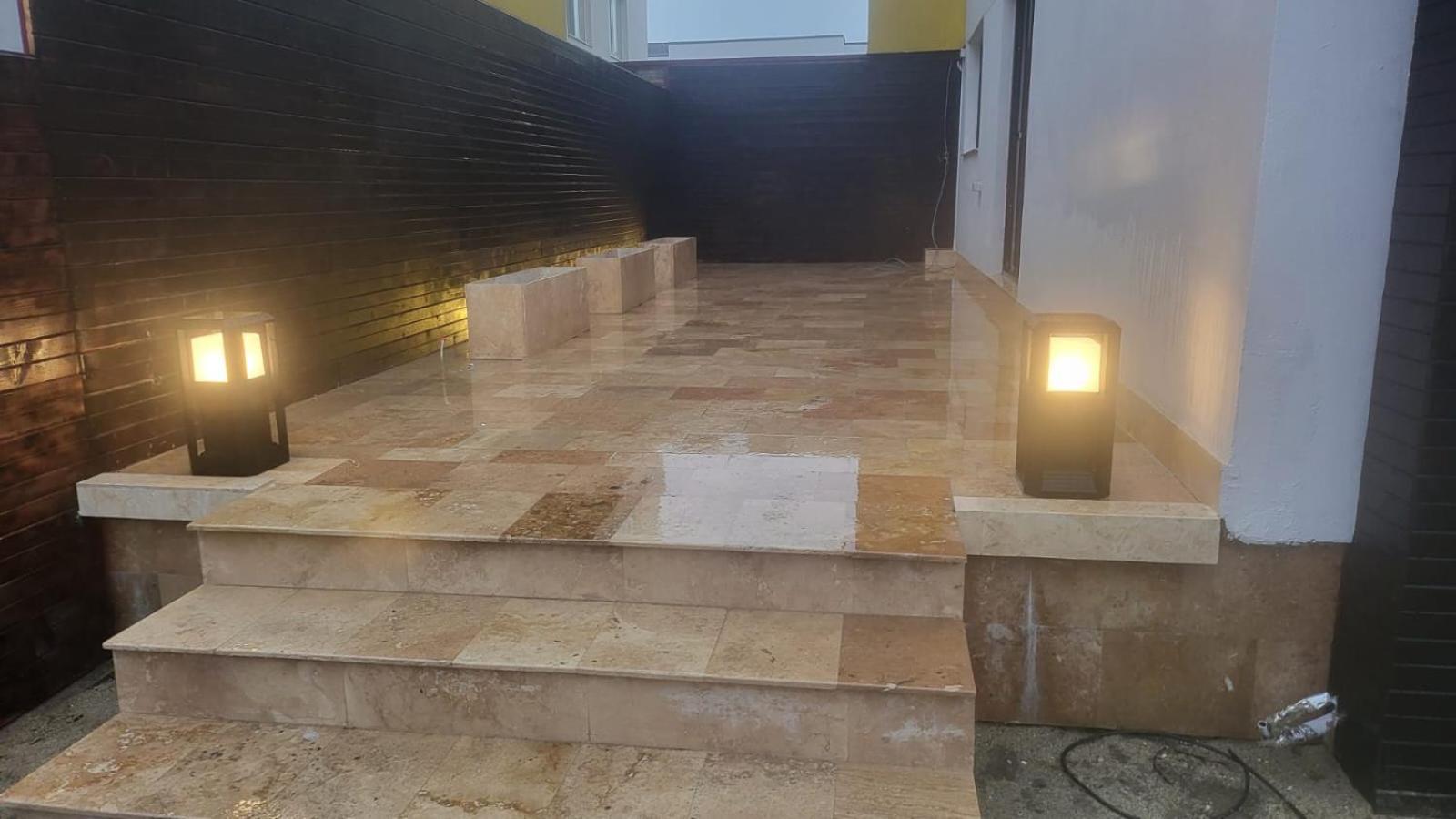 Apartment Cu Terasa Bukarest